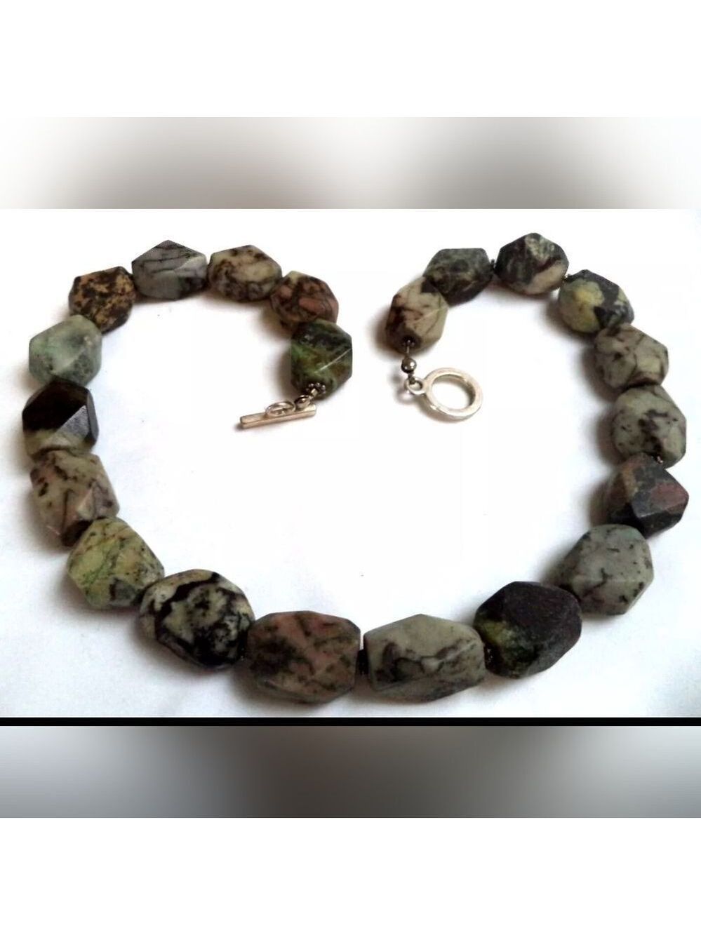 VINTAGE HIGH END HEAVY STONE BEADED 18.5" NECKLACE